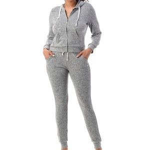 Lightweight Jogger Set!